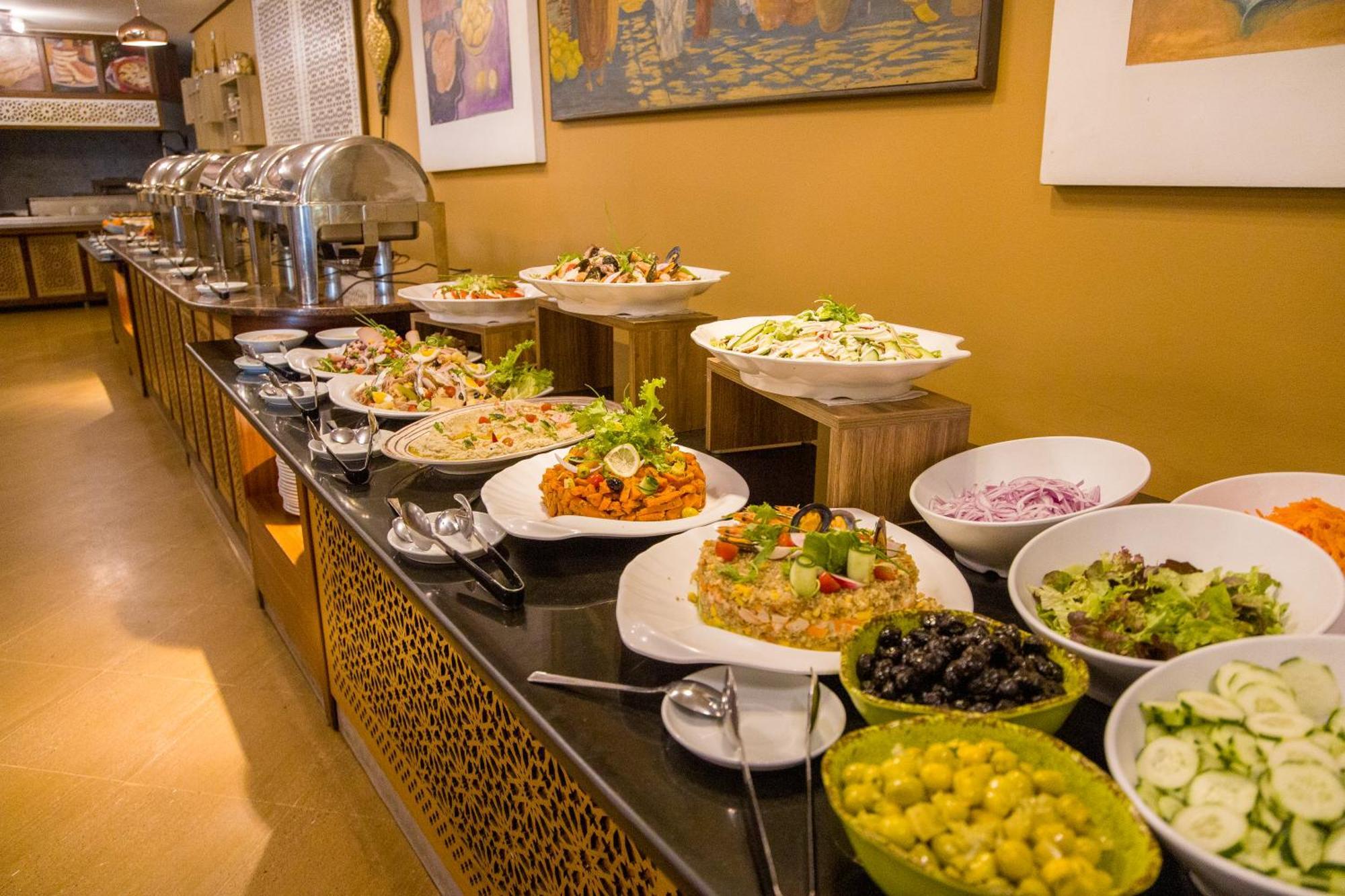El Oumnia Puerto & Spa Танжер Екстериор снимка
