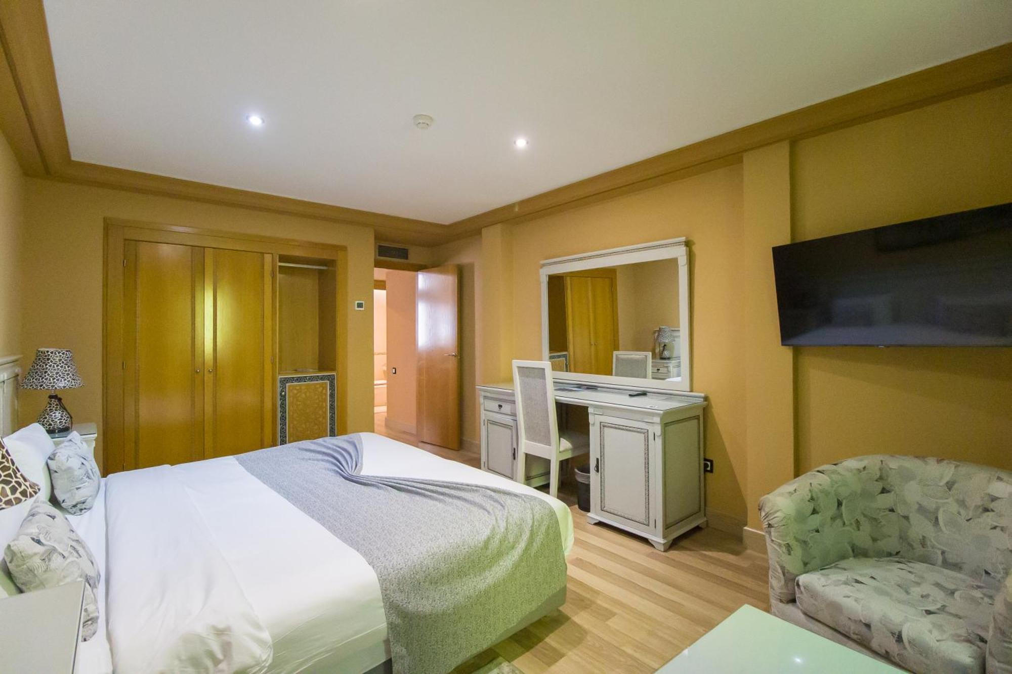 El Oumnia Puerto & Spa Танжер Екстериор снимка