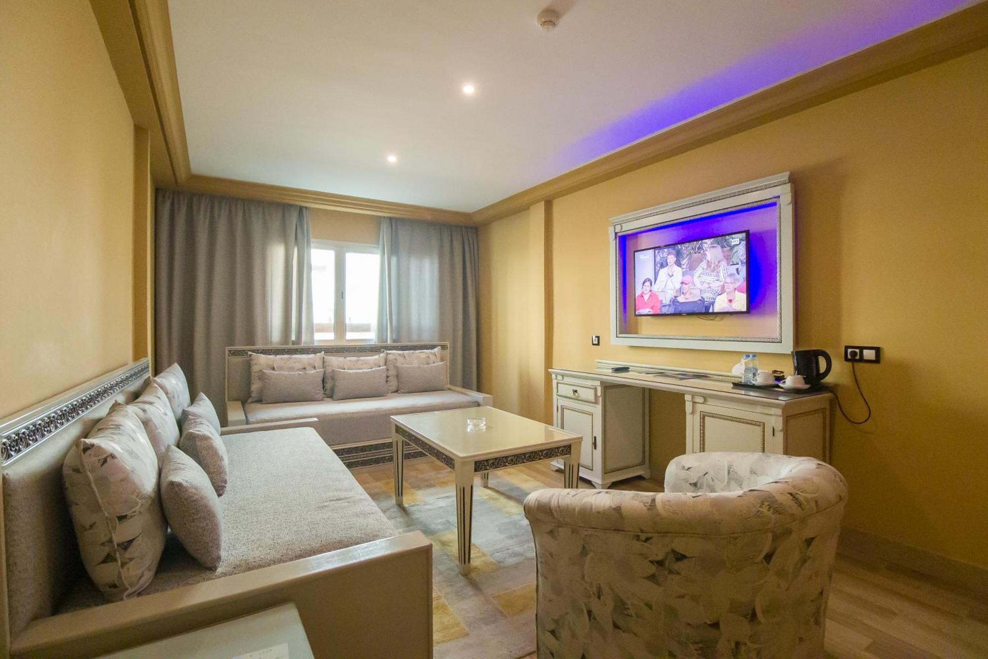 El Oumnia Puerto & Spa Танжер Екстериор снимка